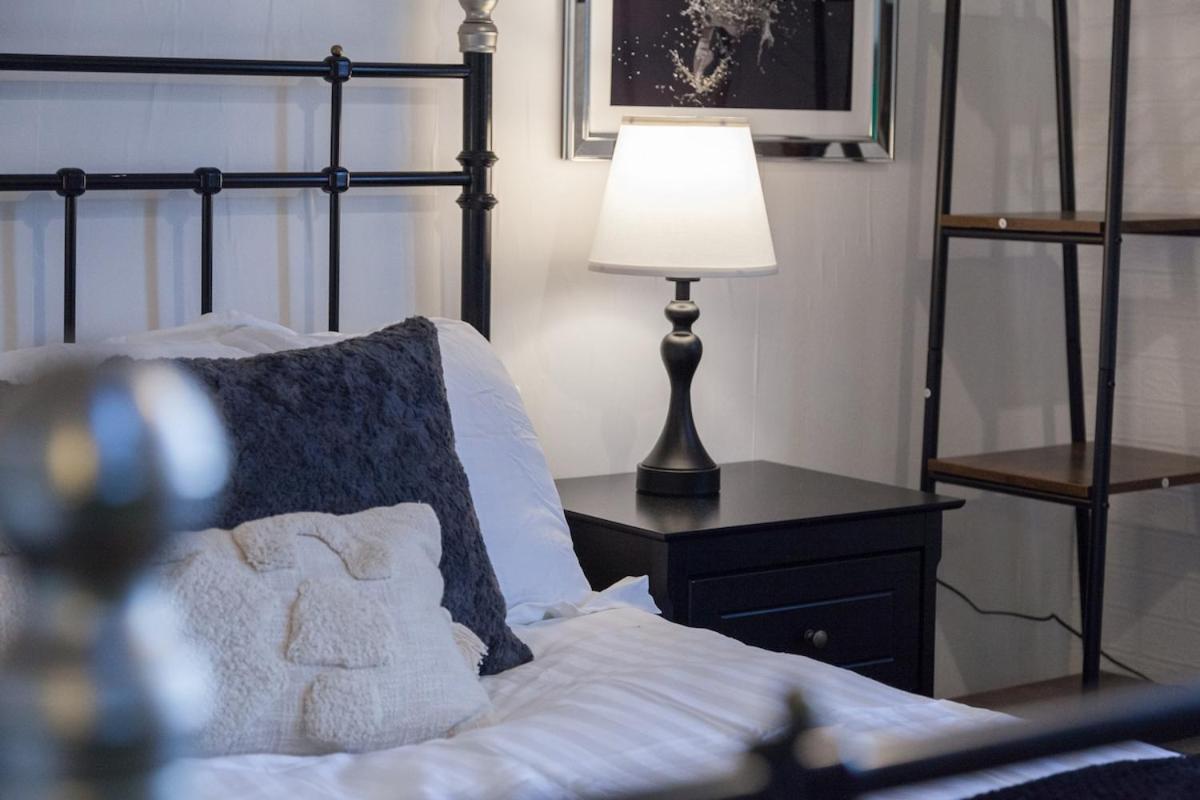 Victorian Elegance At Kingscliffe, Sleeps 17 Villa Manchester Kültér fotó