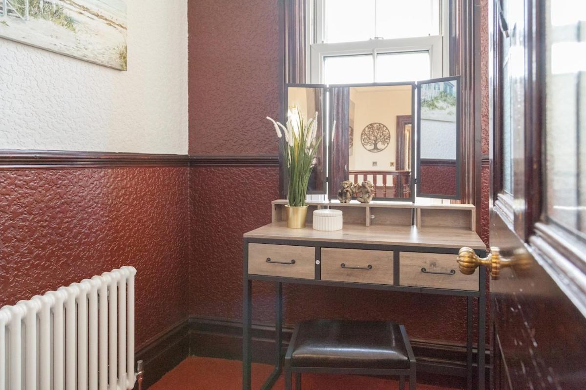Victorian Elegance At Kingscliffe, Sleeps 17 Villa Manchester Kültér fotó